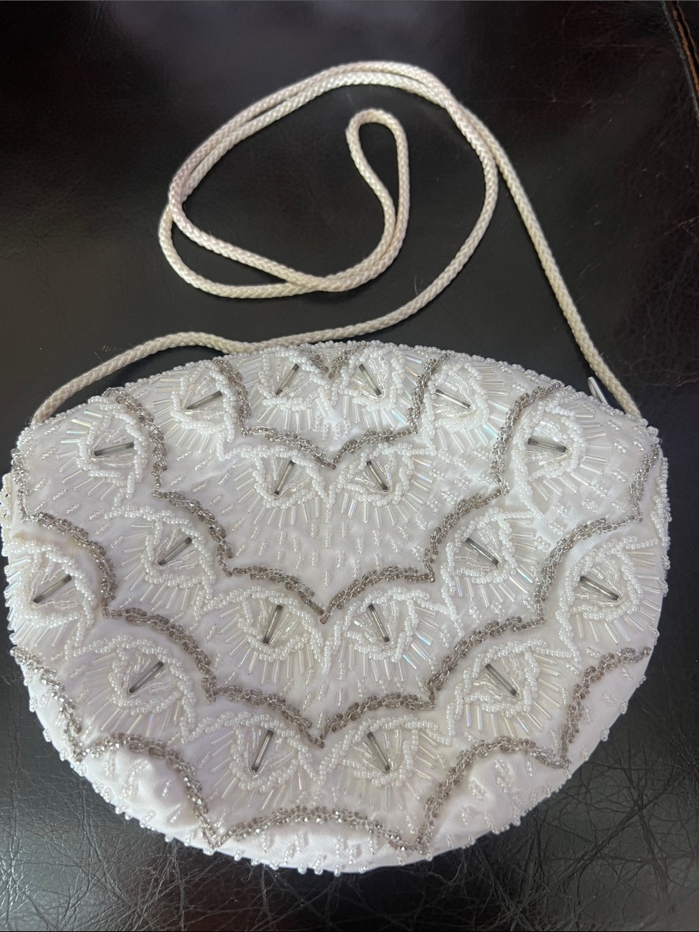 Vintage White Beaded Women's Crossbody Bag